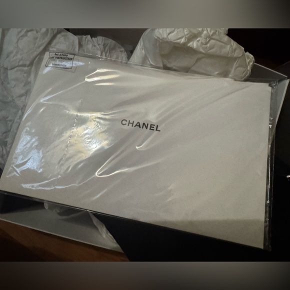 Chanel shoulder full flap bag - Picture 10 of 12